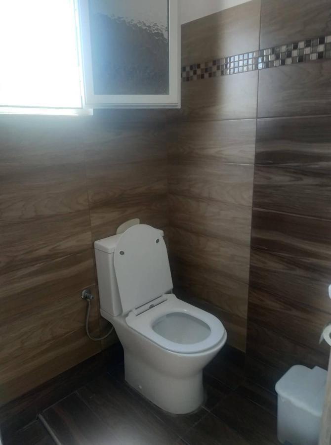 Spiros Apartments Livadia  Екстер'єр фото