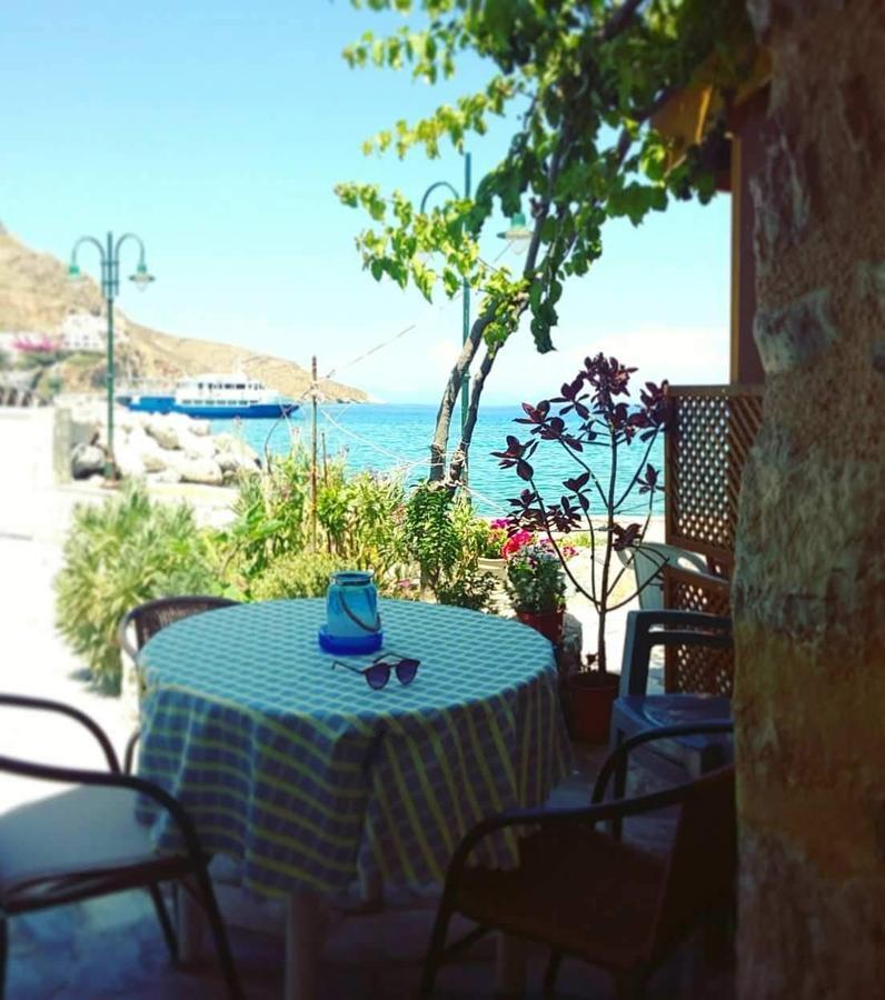 Spiros Apartments Livadia  Екстер'єр фото